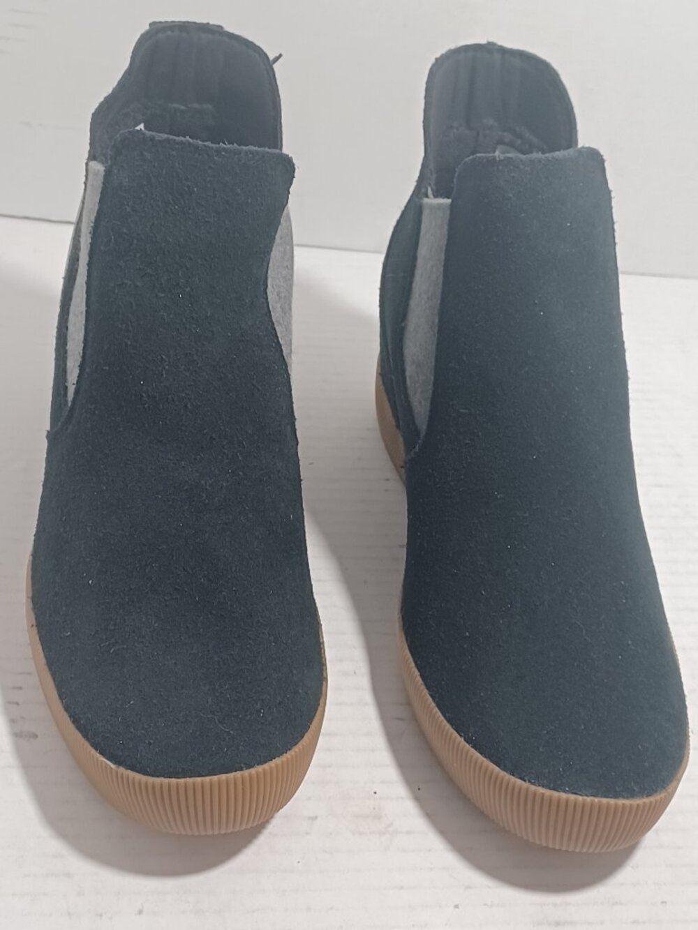 NWT Sorel Women's Out N About Slip-On Wedge Boot Size 8.5